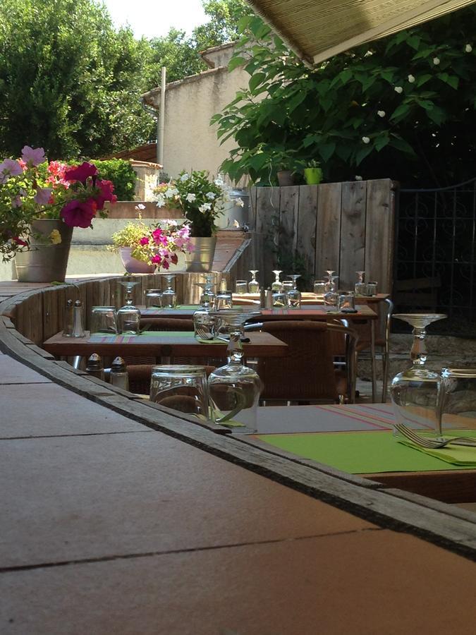 Lou Cigaloun Hotell Saint-Antonin-du-Var Exteriör bild