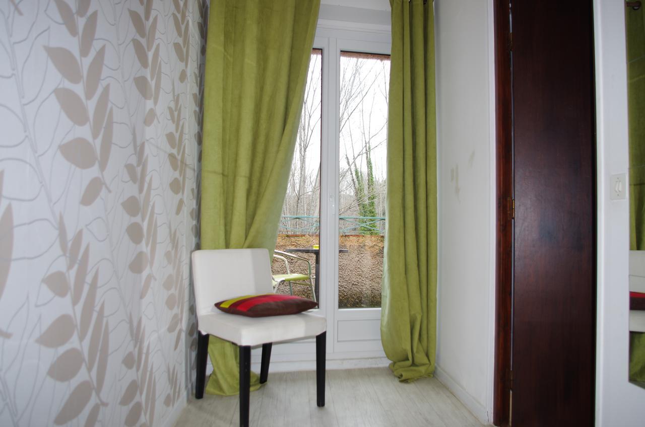Lou Cigaloun Hotell Saint-Antonin-du-Var Exteriör bild