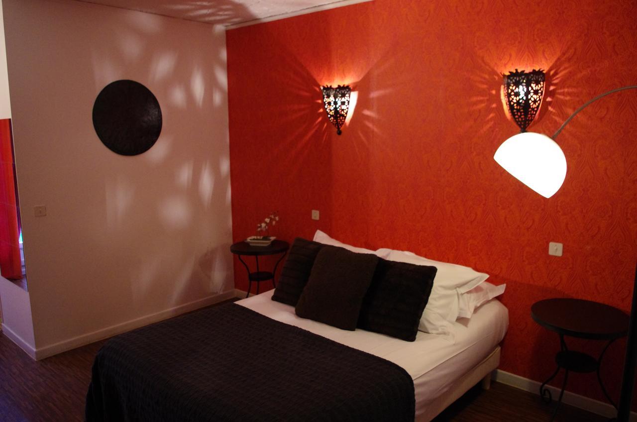 Lou Cigaloun Hotell Saint-Antonin-du-Var Exteriör bild