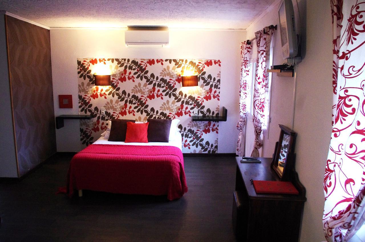 Lou Cigaloun Hotell Saint-Antonin-du-Var Exteriör bild