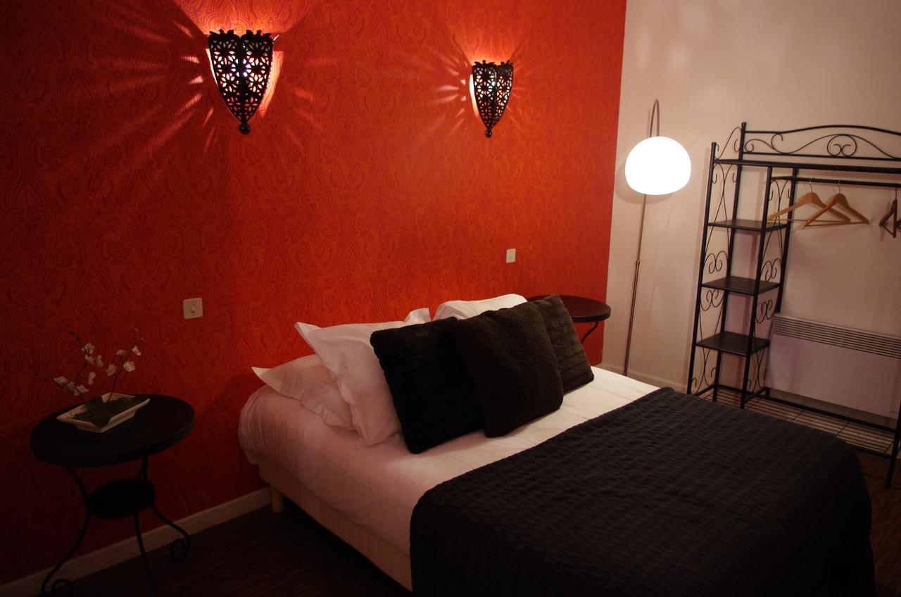 Lou Cigaloun Hotell Saint-Antonin-du-Var Exteriör bild